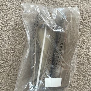 Taupe American eagle flats